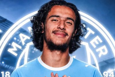 Cú sốc chuyển nhượng: Man City chiêu mộ tài năng 18 tuổi với giá 100 triệu euro