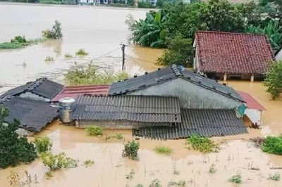 Bão số 4 diễn biến bất thường, mưa lũ bủa vây nhiều tỉnh miền Bắc