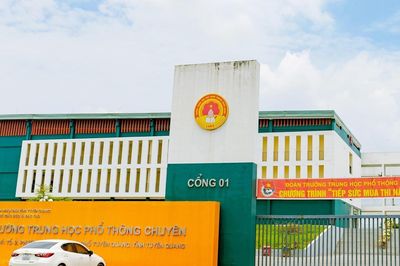 Loạt thí sinh chuyên Tuyên Quang đỗ Bách khoa, Kinh tế Quốc dân, Y Hà Nội