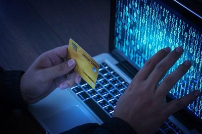 Cho người khác mượn căn cước công dân mở tài khoản ngân hàng, có ngày gặp họa