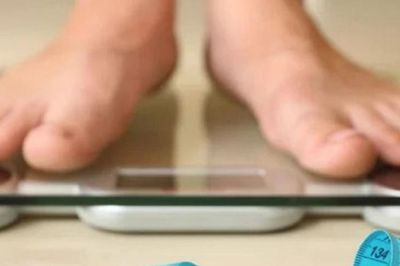 Sụt 8 kg sau 1 năm, người đàn ông 60 tuổi bất ngờ khi đi khám