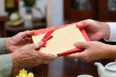 Quốc khánh 2/9: Hà Nội tặng quà từ 3-27 triệu đồng, ai sẽ được nhận?