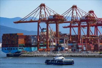Đàm phán đổ vỡ, Mỹ áp thuế 50% lên hàng hóa Canada