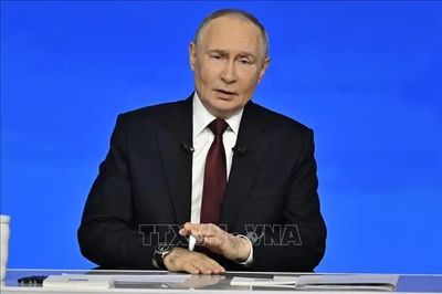 Ông Putin cảnh báo 'kịch bản thảm khốc' với Ukraine