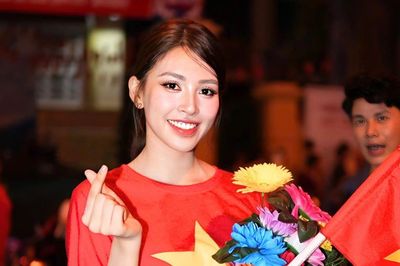 Tuyên bố của Tiểu Vy khi Việt Nam thắng ở ASEAN Cup