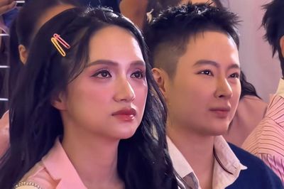 Khoảnh khắc Hương Giang chung khung hình với Angela Phương Trinh đang 'gây sốt'
