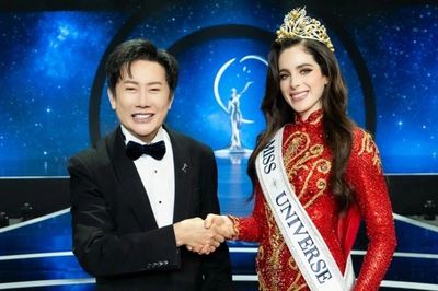 Miss Universe phản ứng về tin đòi bắt khẩn cấp đương kim hoa hậu