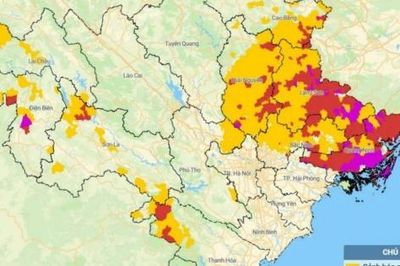 Bão số 4 tiếp tục gây mưa lớn, cảnh báo lũ trên nhiều sông