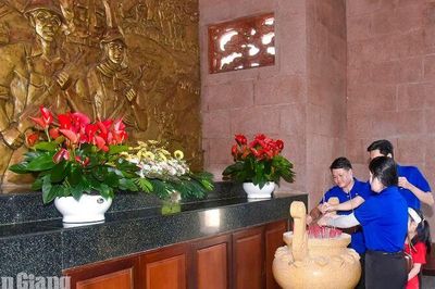 Về Tức Dụp, Ba Chúc để hiểu hơn những năm tháng chiến tranh