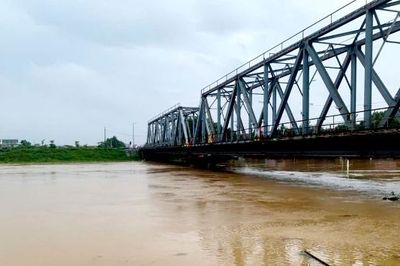 Lũ trên sông Lục Nam và sông Thương vượt báo động 3