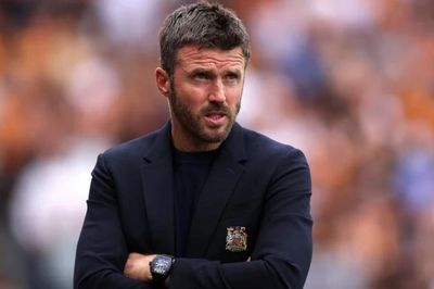 Michael Carrick nói MU phải tìm lời giải sau thất bại 0-2 trước Hull City ở vòng mở màn