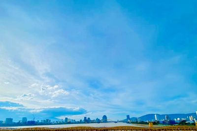 Phố - làng giữa mùa thu lịch sử