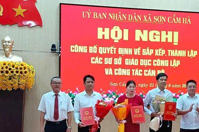 Các xã công bố sắp xếp trường học và nhân sự lãnh đạo trường