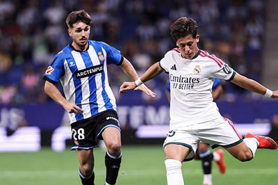 Real Madrid thắng kịch tính Espanyol 2-1 nhờ các nước cờ thay người chuẩn xác của Jose Mourinho