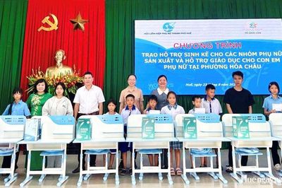 Trao sinh kế, tiếp sức đến trường cho phụ nữ đơn thân và trẻ em khó khăn