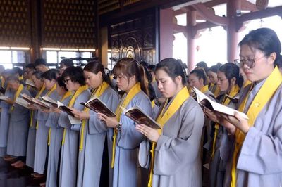 Gần 1.000 người phát tâm quy y Tam bảo trong mùa Vu lan tại chùa Huê Nghiêm
