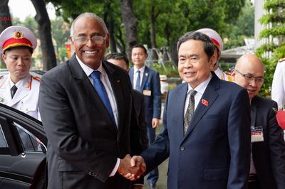 Chủ tịch Quốc hội Trần Thanh Mẫn chủ trì lễ đón, hội đàm với Chủ tịch Quốc hội Cộng hòa Bờ Biển Ngà