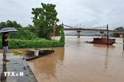 Bão số 4 'quần thảo' Bắc Bộ, bắt đầu ghi nhận thiệt hại do lũ quét, sạt lở