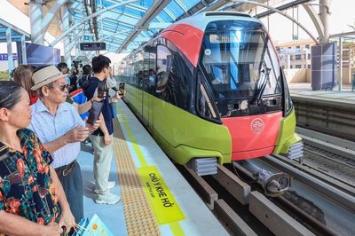 Miễn phí xe buýt, tàu điện dịp Quốc khánh 2/9