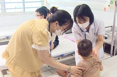 Nhiều trẻ mắc Adeno virus diễn biến nặng do tự điều trị