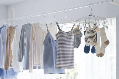 Mẹo hong khô quần áo trong những ngày thiếu nắng: Khô nhanh, thơm lâu ngay cả trong những ngày mưa ẩm