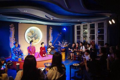 Đến Hà Nội thưởng thức 'tiệc văn hóa đêm'
