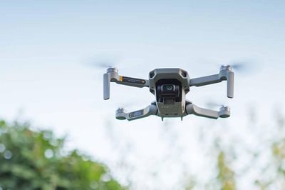 Hà Nội siết chặt quản lý các thiết bị drone, flycam, bảo vệ an toàn sân bay Nội Bài