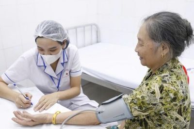 Hà Nội đặt mục tiêu đến 2030 bao phủ BHYT toàn dân