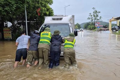 Mưa lớn do bão số 4 kéo dài đến khi nào?