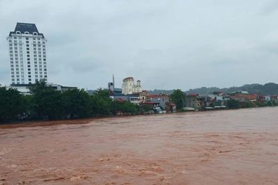 Nước lũ sông Kỳ Cùng dự báo vượt đỉnh lũ năm 2025 đến 3,4 m