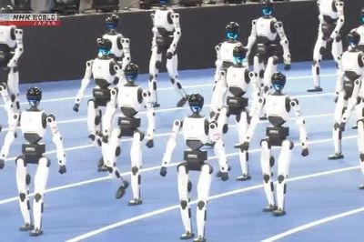 Robot Trung Quốc vượt kỷ lục thế giới chạy nước rút 100 mét của Usain Bolt