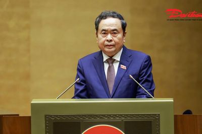 Chủ tịch Quốc hội: Không trông chờ, đùn đẩy để người dân, doanh nghiệp phải chờ đợi