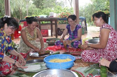 Vì sao đi ăn đám giỗ miền Tây, khách được gói phần mang về?