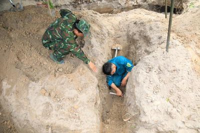 Bóc từng lớp đất, tìm người lính nằm lại Gò Tràm