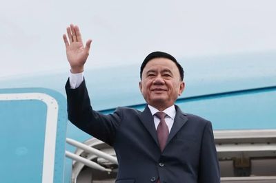Thường trực Ban Bí thư Trần Cẩm Tú lên đường thăm chính thức Cộng hòa Singapore