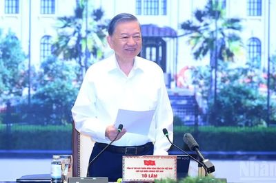 [Ảnh] Tổng Bí thư, Chủ tịch nước Tô Lâm làm việc với Đảng ủy Chính phủ về chiến lược thu hút, trọng dụng và phát triển nhân tài trong các ngành, lĩnh vực mũi nhọn