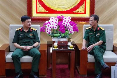 Văn nghệ sĩ về với Sư đoàn 324, khai thác chất liệu từ đời sống người lính
