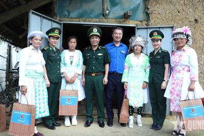 Bồi đắp 'thế trận lòng dân', xây dựng khu vực biên giới vững mạnh