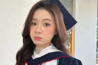 Nữ Thủ khoa Học viện Tài chính: 'Điểm số là dấu mốc, trưởng thành mới là hành trình'