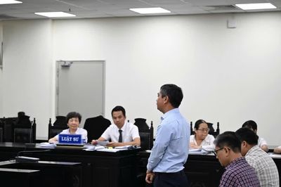 Cựu hiệu trưởng lĩnh 3 năm tù vì chi sai tiền hỗ trợ sinh viên A80