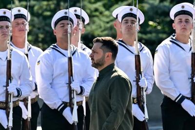 Tổng thống Zelensky hé lộ 'cửa sổ' hòa bình cho Ukraine, đặt cược vào cuối 2026-Hè 2027