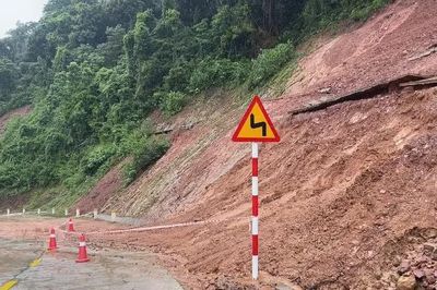 Nhiều vị trí ngập úng, sạt lở gây ách tắc giao thông đã được xử lý bước đầu
