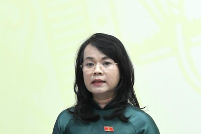 Kỳ họp không thường lệ thứ Nhất: Chuyển tư duy lập pháp từ 'quản lý' sang 'kiến tạo phát triển'