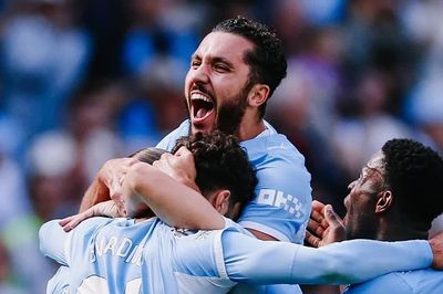 Rayan Cherki, lời giải cho khoảng trống De Bruyne ở Man City
