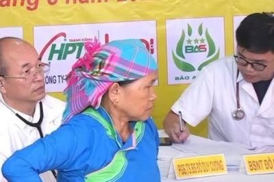 Khám chữa bệnh miễn phí cho người dân Tả Van