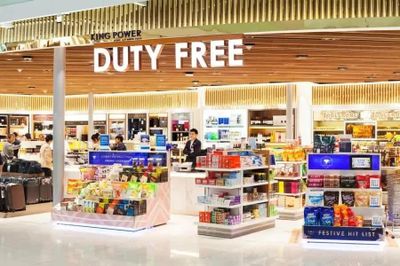 Mua hàng 'duty-free' ở nước ngoài: Coi chừng về Việt Nam vẫn phải nộp thuế