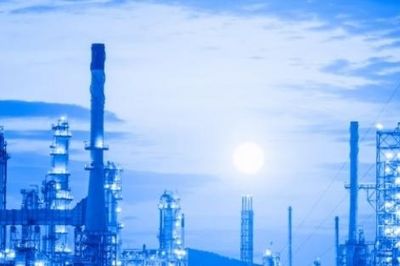 Exxon nhắm đến mảng kinh doanh hóa chất của Shell tại Mỹ
