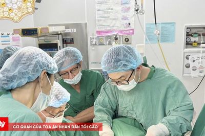 Người phụ nữ 64 tuổi tìm lại cuộc sống sau một năm chịu đựng sa sinh dục