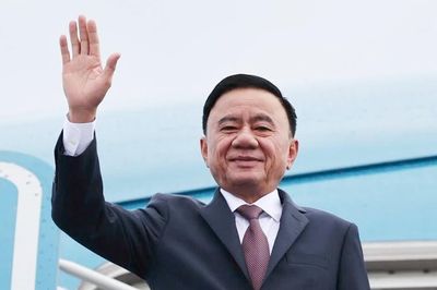 Thường trực Ban Bí thư Trần Cẩm Tú lên đường thăm chính thức Singapore