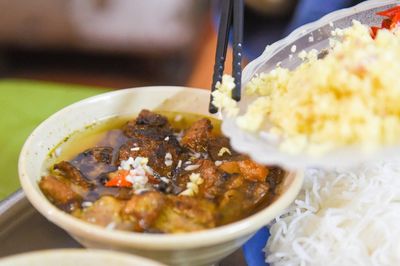 5 quán bún chả nổi tiếng bậc nhất phường Hoàn Kiếm, khách Tây khách ta đông kín